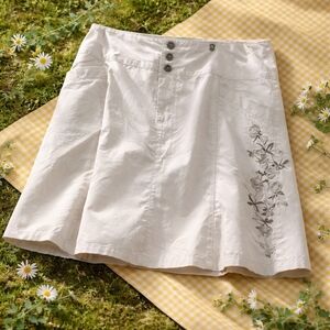 💙MOTTO Cream Colored Floral Embroidered A-Line Skirt Size 20W. With Pockets!